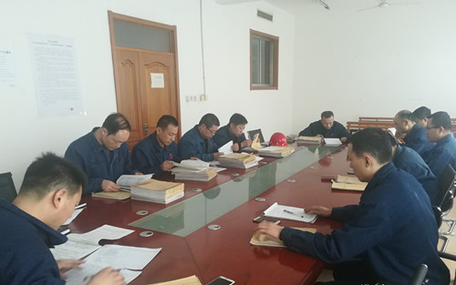 1553826872170344.jpg 炼钢厂开展安全记录评比活动_副本.jpg