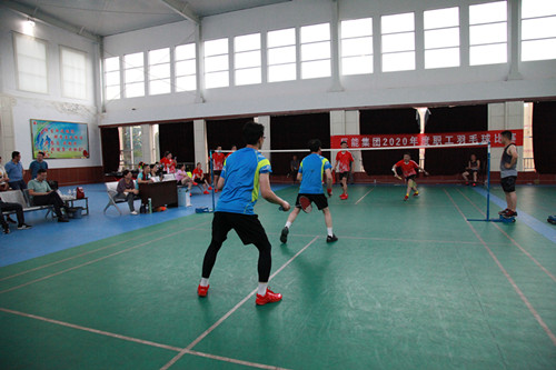 1597389003998400.jpg 职工羽毛球比赛 (1)_副本.jpg