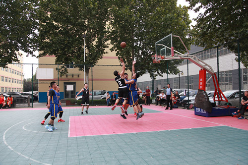 1601729131665262.jpg 迎国庆职工篮球比赛_副本.jpg