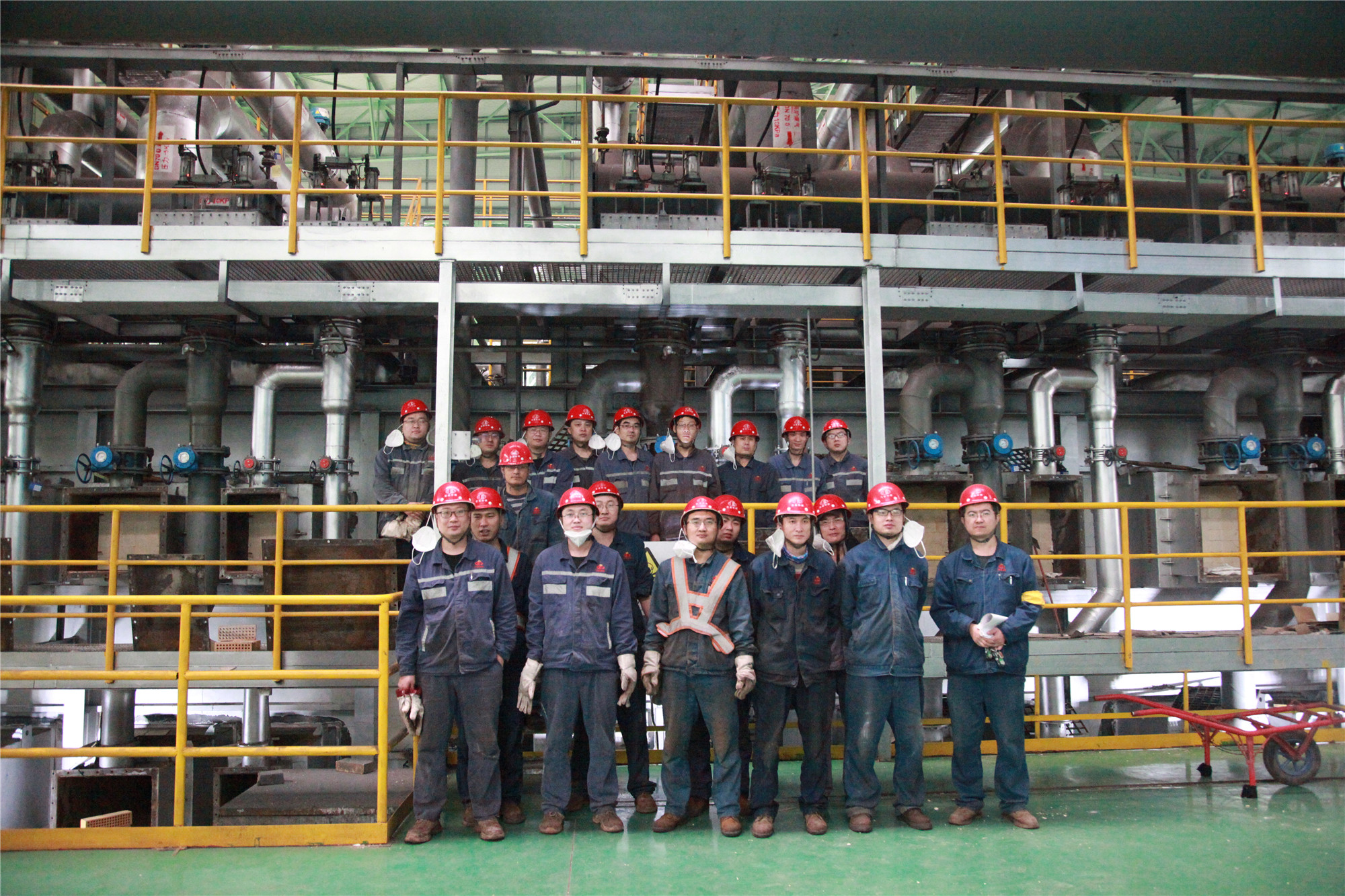 《特钢大家庭》王万春摄影